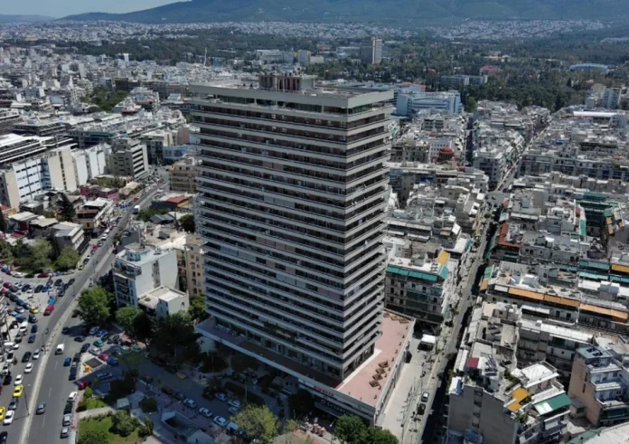 Πύργος Απόλλων: Τι συνέβη με τον 44χρονο που έπεσε στο κενό – Έγκυος στο δεύτερο παιδί η σύζυγός του